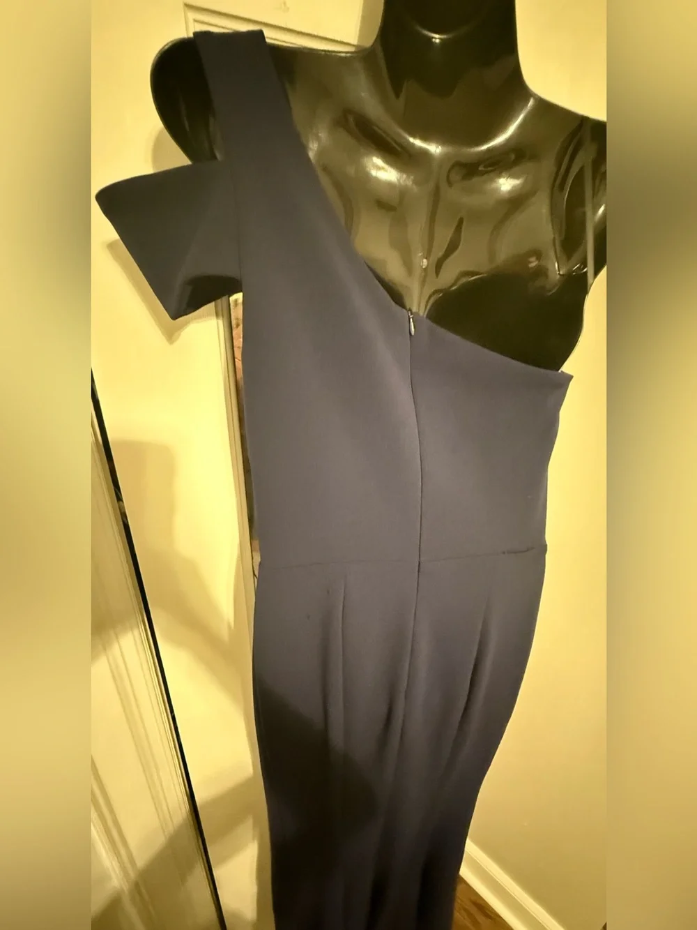 Betsy & Adam Navy Blue Crepe One Shoulder Cold Shoulder Trumpet Gown Sz 4